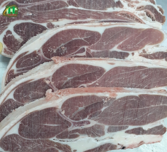 VAI CỪU CÓ XƯƠNG HIỆU MF